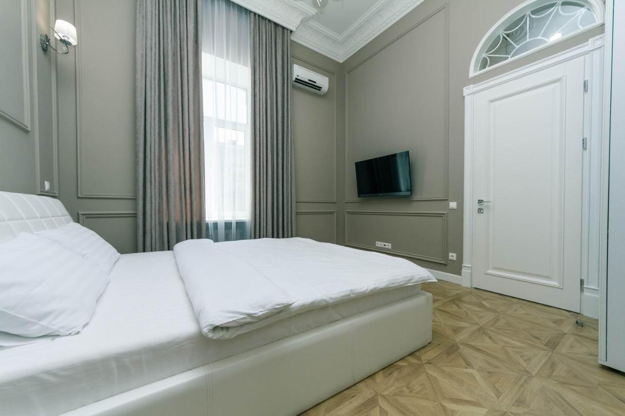 קייב Luxury Beatiful Apartment On Pyshkinska Street מראה חיצוני תמונה